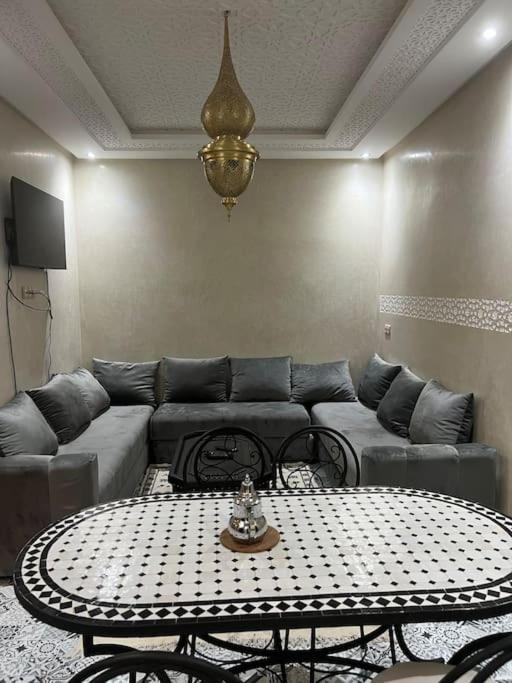 Appartement Proche Aeroport Marrákes Kültér fotó